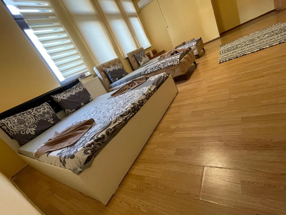 פריזרן Ela Hostel מראה חיצוני תמונה